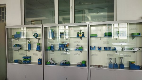 �C���A���OӋ��й�