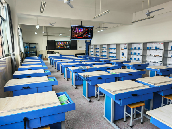 �d�(y��ng)�������I(y��)���g(sh��)�W(xu��)У�㲿���y(c��)