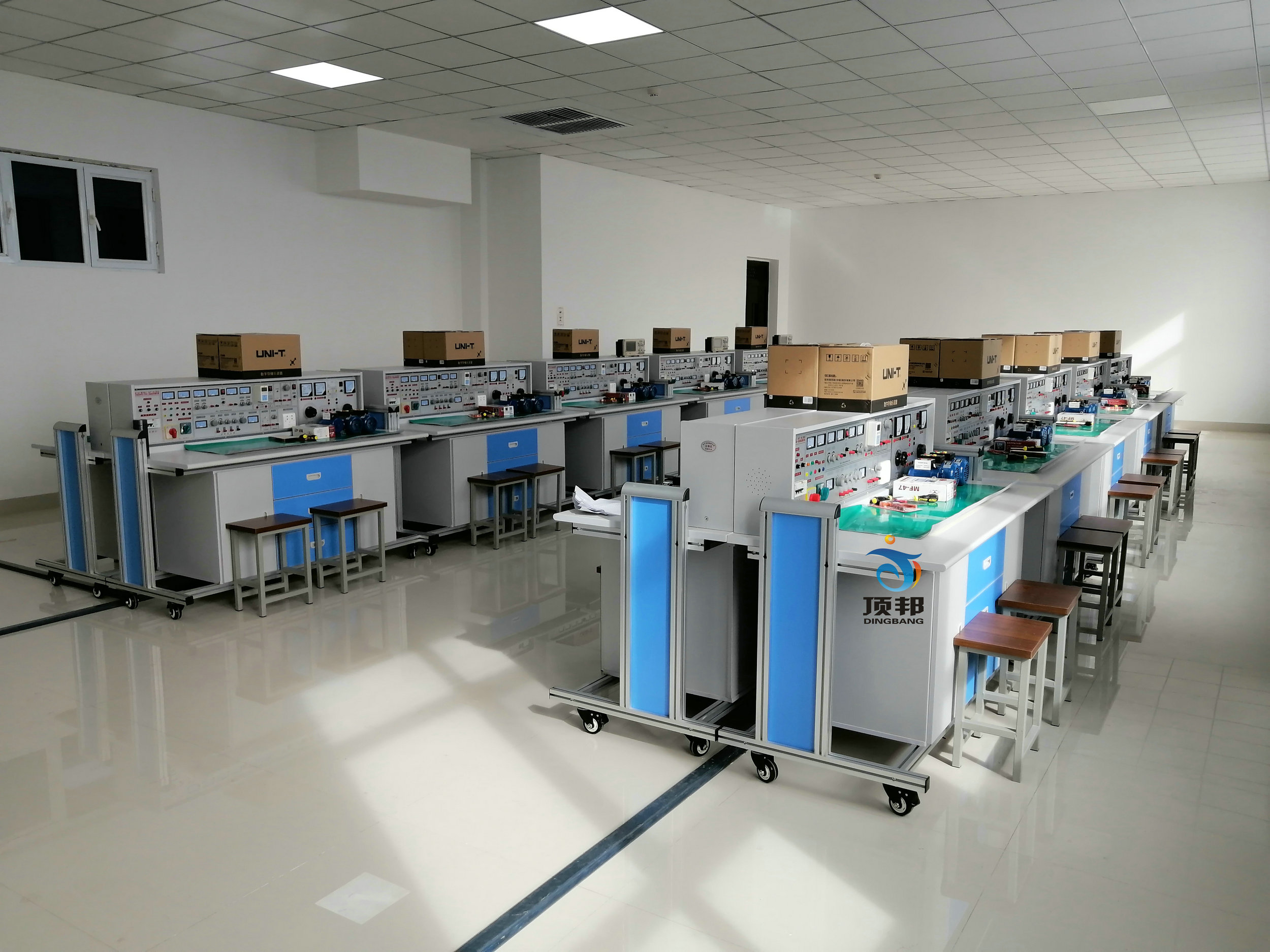 ͨ��������늹������ό�(sh��)�(y��n)���O(sh��)��(��ֱ��늙C(j��)��������{(di��o))