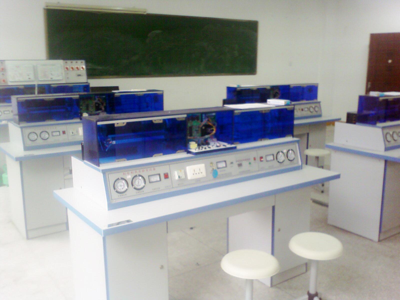 制冷制熱綜合實(shí)驗(yàn)室設(shè)備