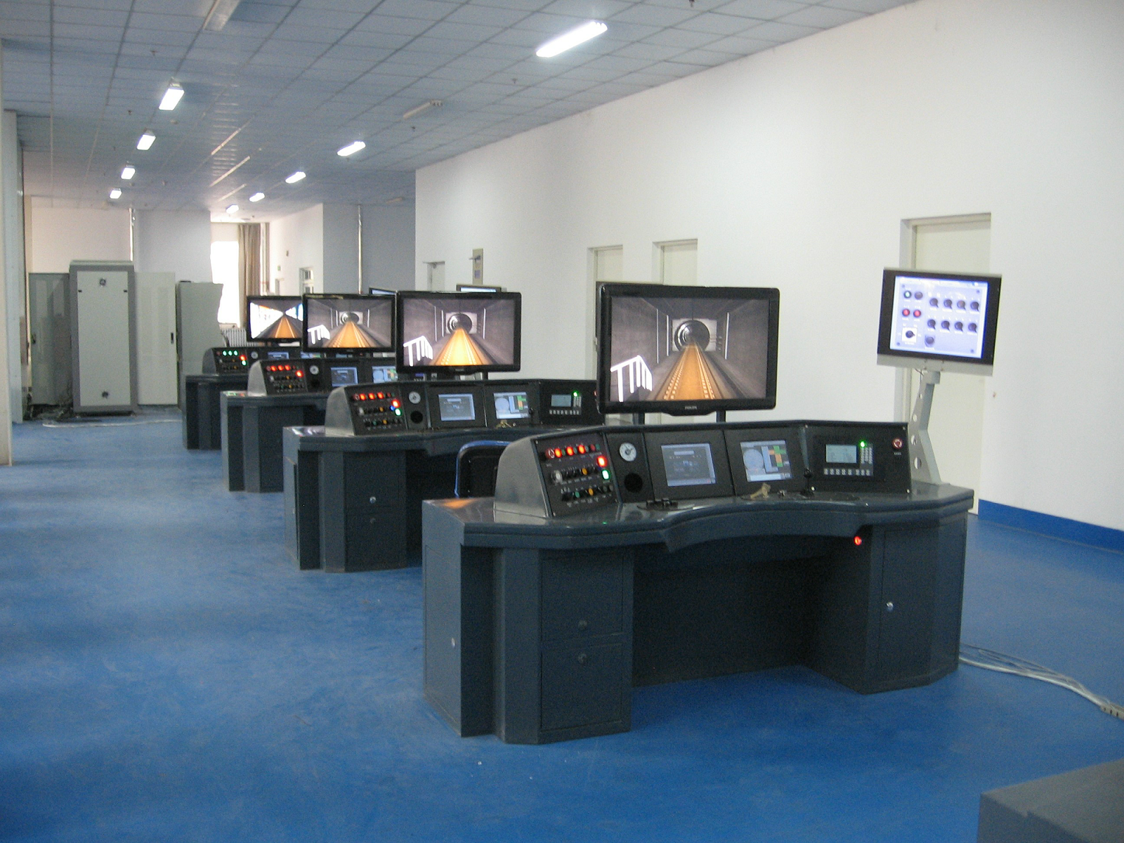 ܉����ͨ�{�ģ�M��