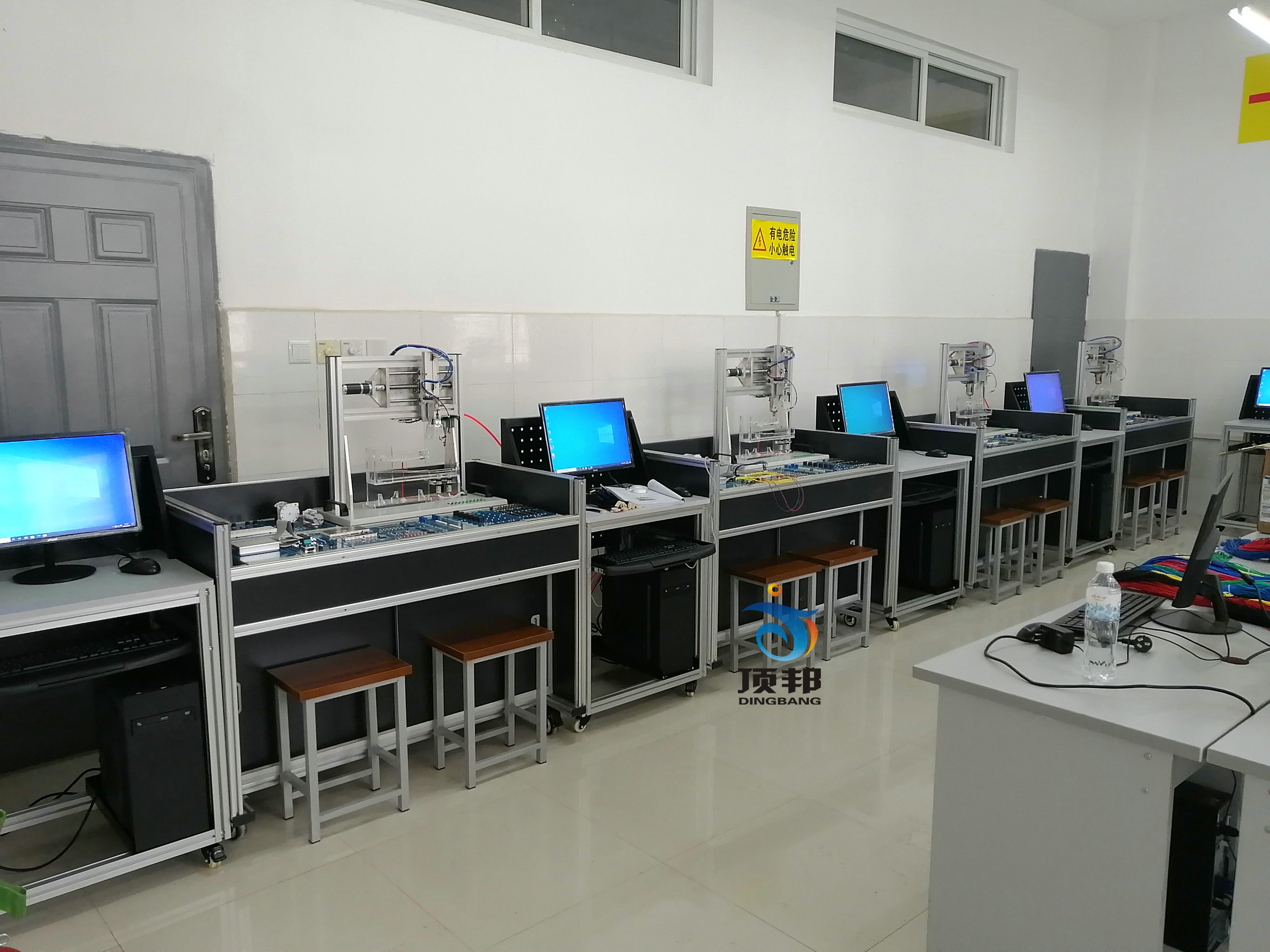 ��Ƭ�C(j��)��(y��ng)�Ì�(sh��)Ӗ(x��n)�����b��