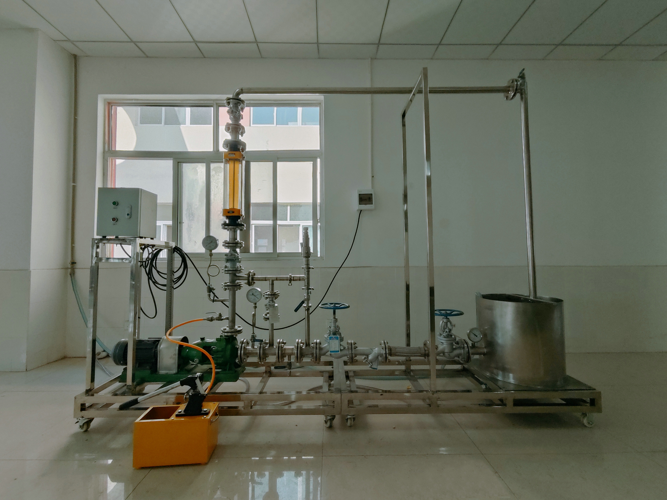 �ܵ����b��Ӗ(x��n)�b��