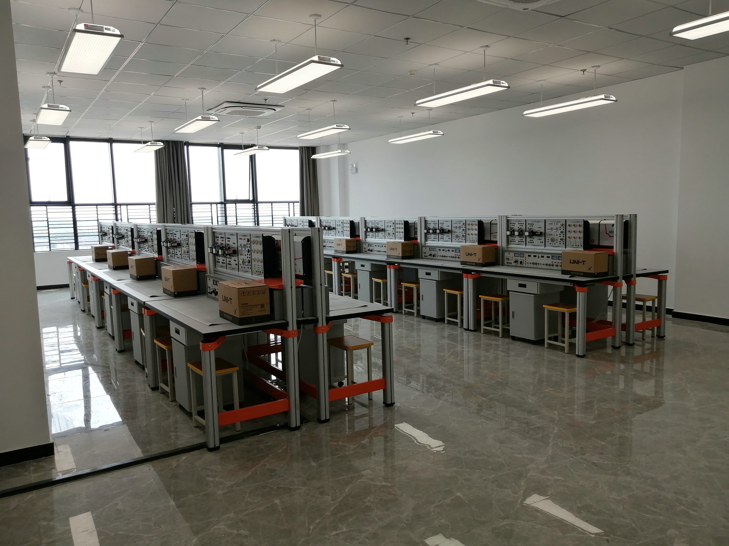 ͨ��늹������ϣ���ֱ��늙C������_