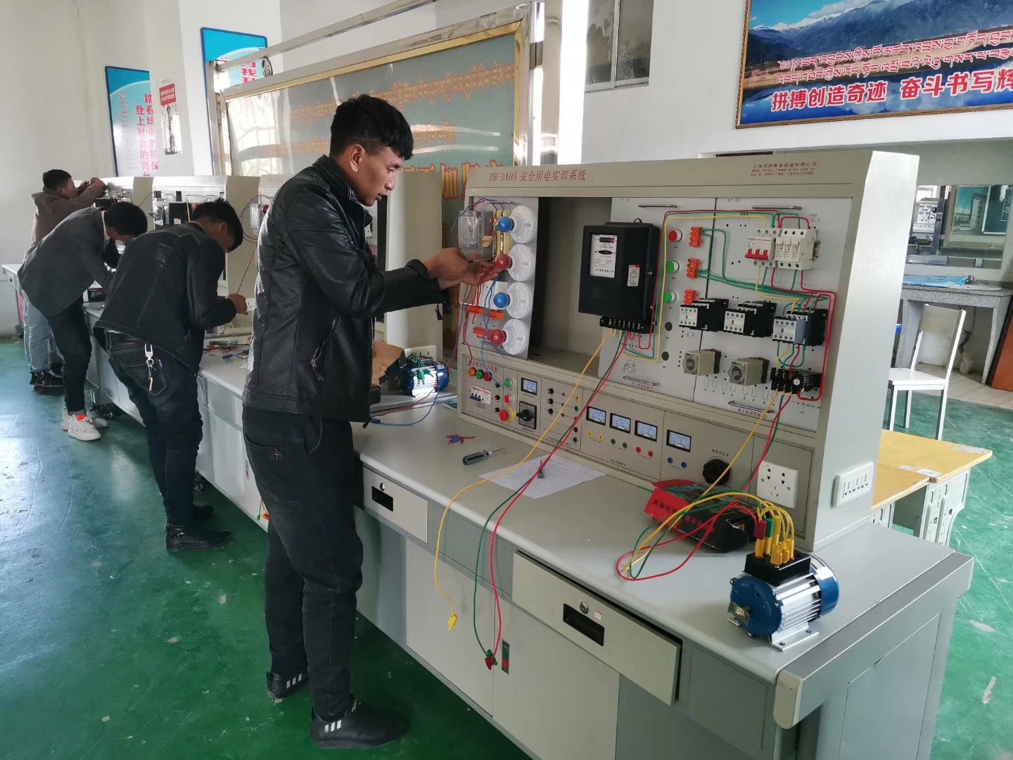 ��ȫ��늌�(sh��)Ӗ(x��n)�����b��