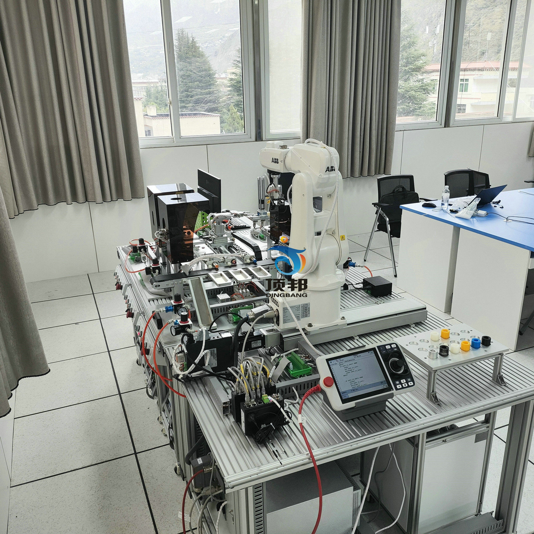 ���ܹ��I(y��)�C���ˌ�Ӗƽ�_