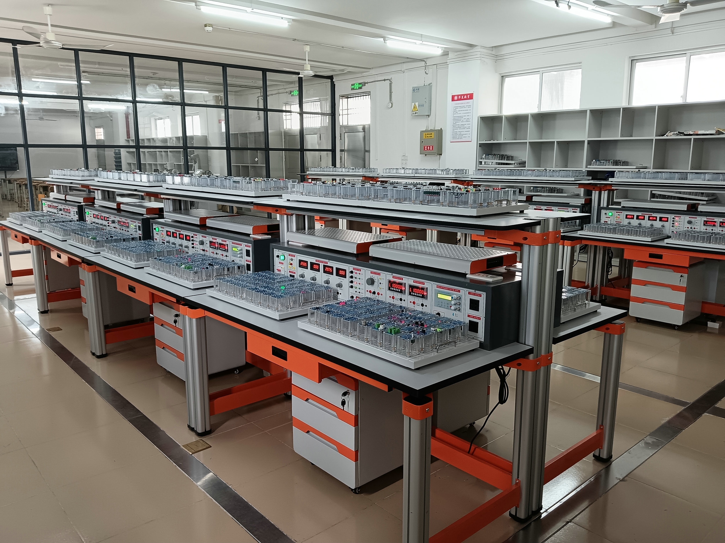 ��Ӽ��g(sh��)�C�ϑ�(y��ng)�Ä�(chu��ng)��Ӗ(x��n)�����b��