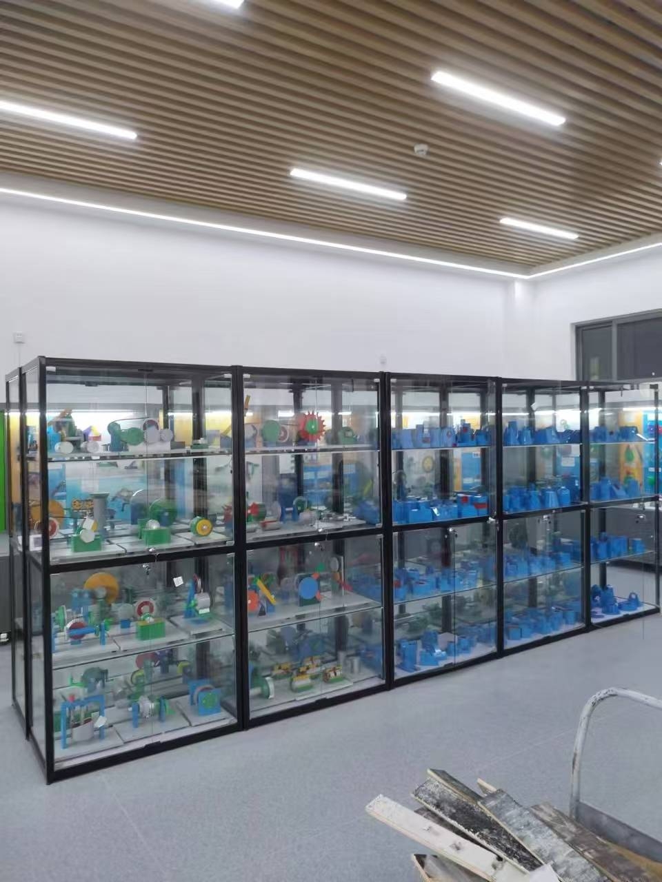 機(jī)械基礎(chǔ)教學(xué)模型