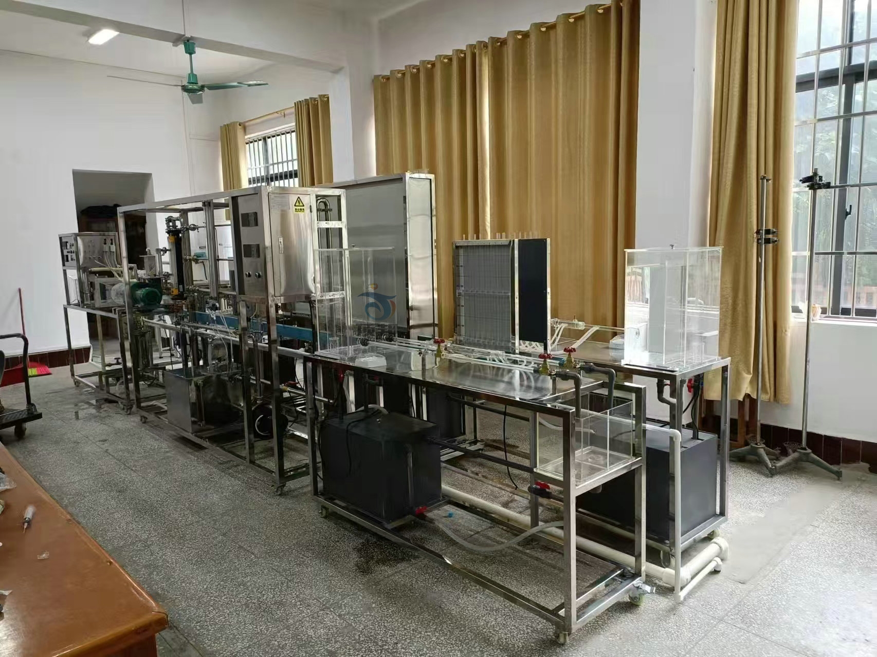 化工原理實(shí)驗(yàn)室設(shè)備